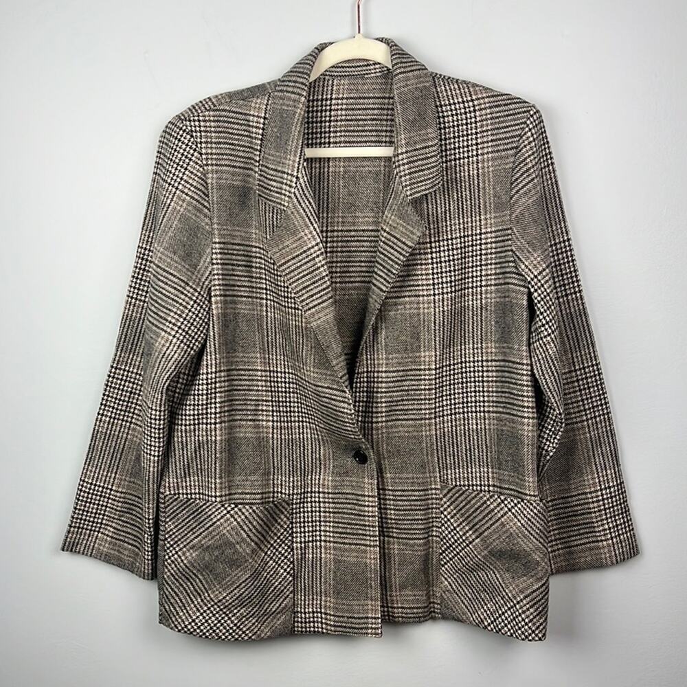 Vintage women’s wool plaid blazer size 10